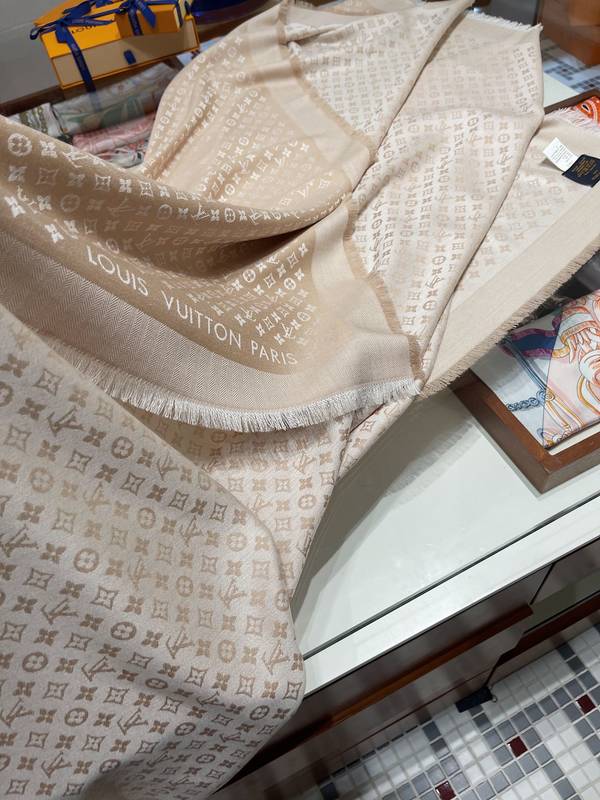 Louis Vuitton Scarf LVC00542 Louis Vuitton Scarf LVC00542